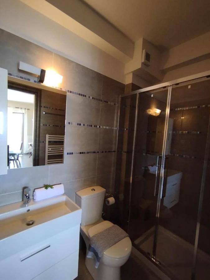 Angelos Apartments Каравомилос Екстериор снимка