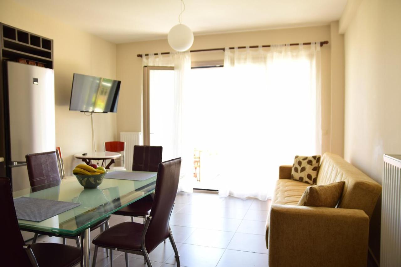 Angelos Apartments Каравомилос Екстериор снимка