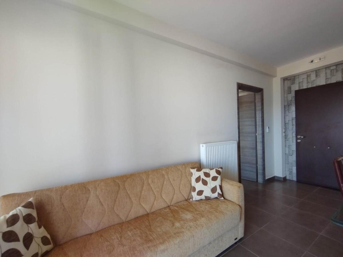 Angelos Apartments Каравомилос Екстериор снимка