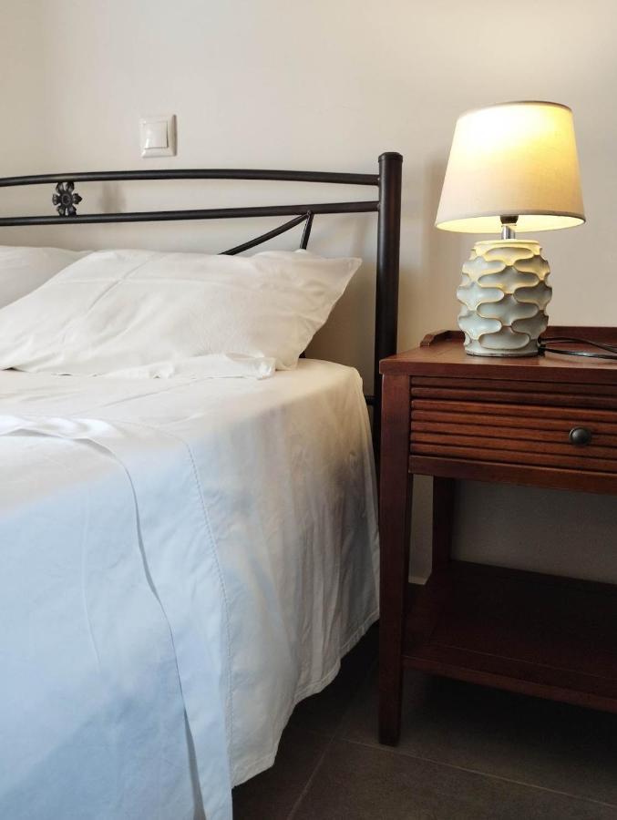 Angelos Apartments Каравомилос Екстериор снимка